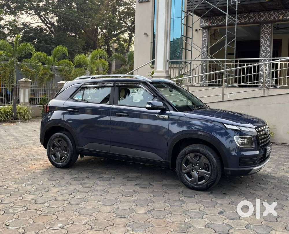 Hyundai Venue S, 2023, Petrol