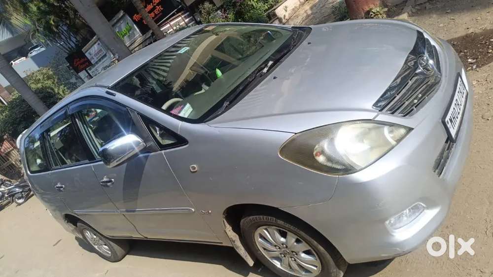 Toyota Innova 2009 Diesel 300000 Km Driven