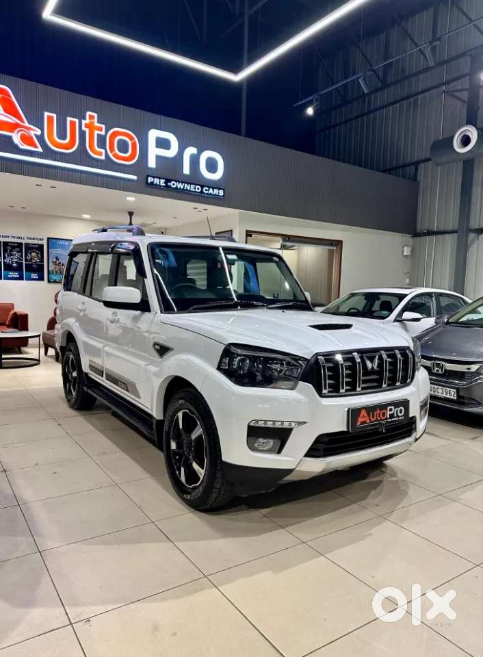 Mahindra Scorpio Classic, 2023, Diesel