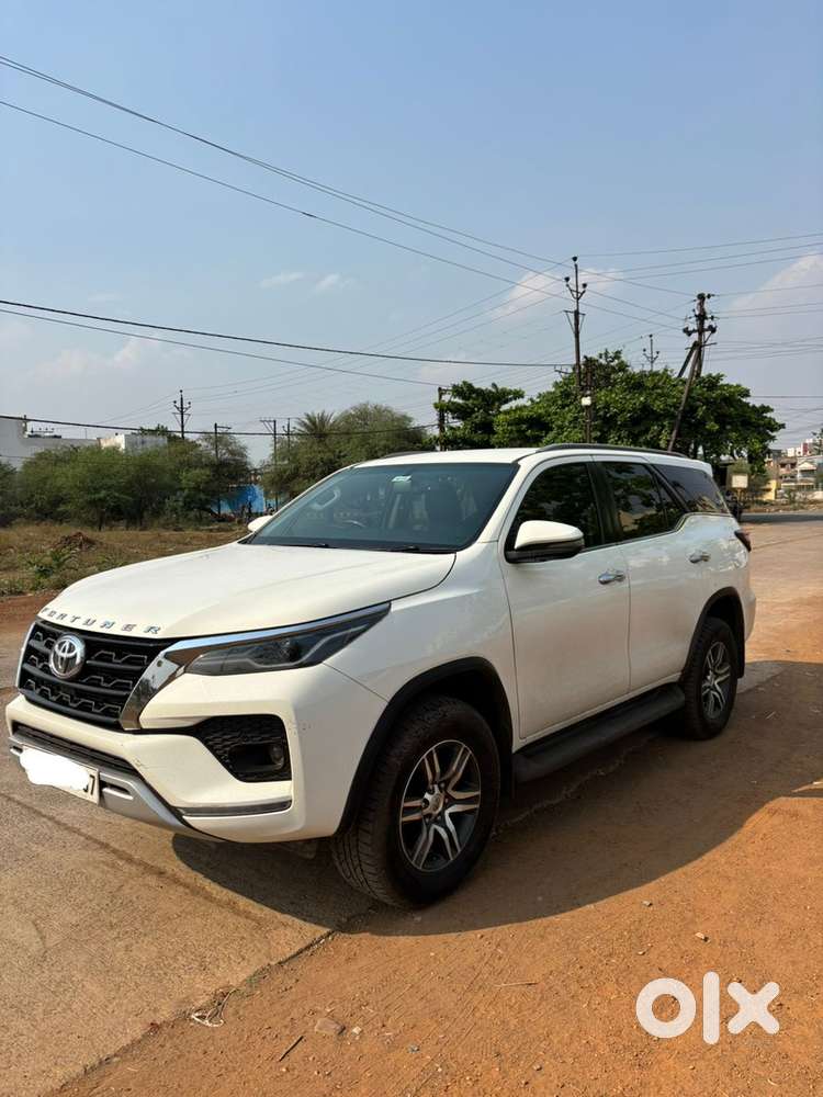 Toyota Fortuner 2022 Diesel Well Maintained