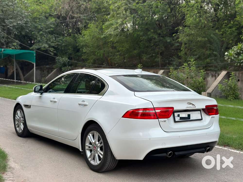 Jaguar Xe Portfolio, 2018, Petrol