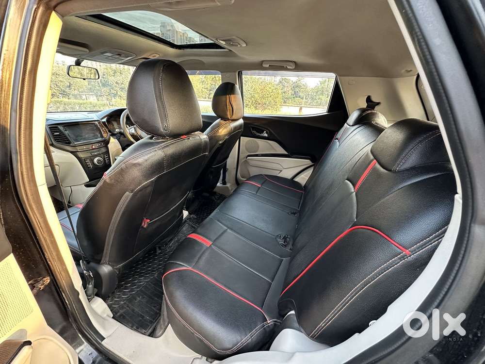 Mahindra Xuv300 W4, 2023, Petrol