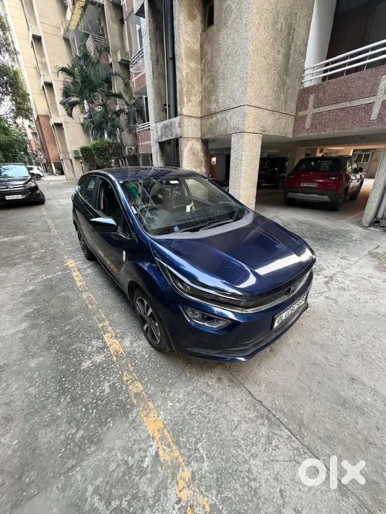 1st Owner Top Model Tata Altroz1.2 Xz 2023 Manual Petrol Premium Color