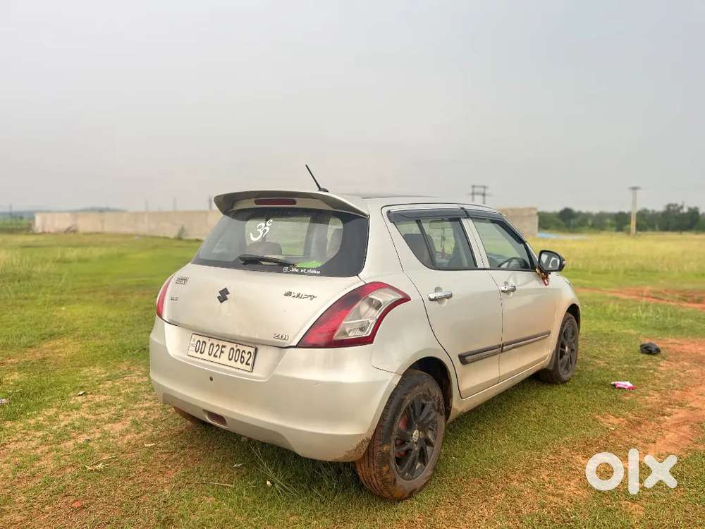 Maruti Suzuki Swift Ddis 2013