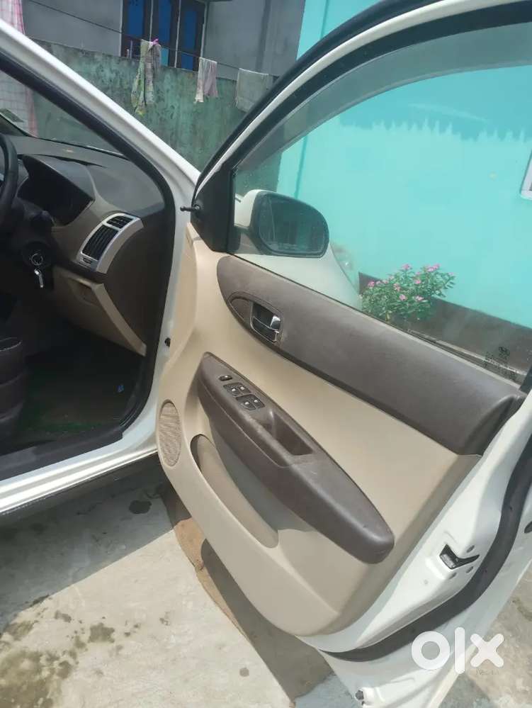 Hyundai New I20 2013 Petrol 100000 Km Driven