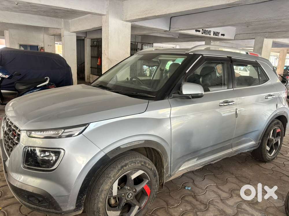Hyundai Venue Petrol 2019