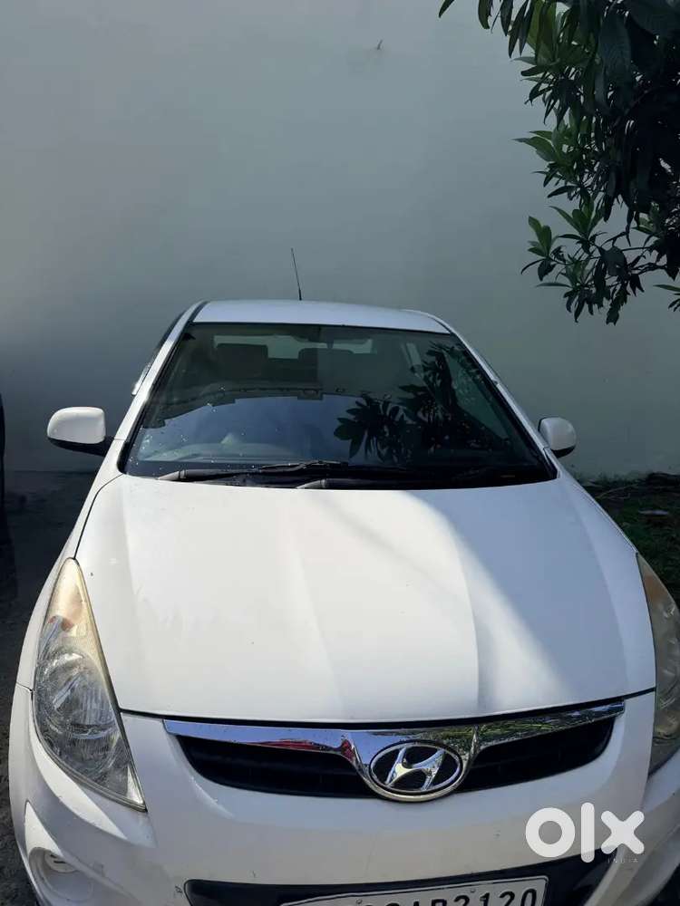 Hyundai I20 2010 Petrol 98000 Km Driven