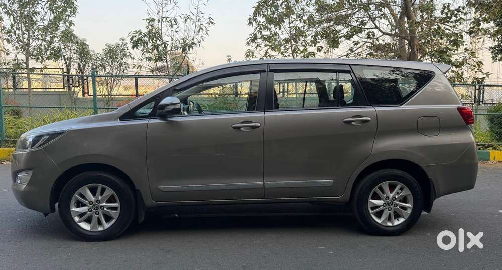 Toyota Innova Crysta 2.4 G Mt, 2017, Diesel