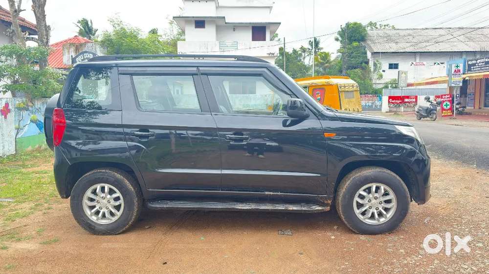 Mahindra Tuv 300 2016 Diesel Well Maintained