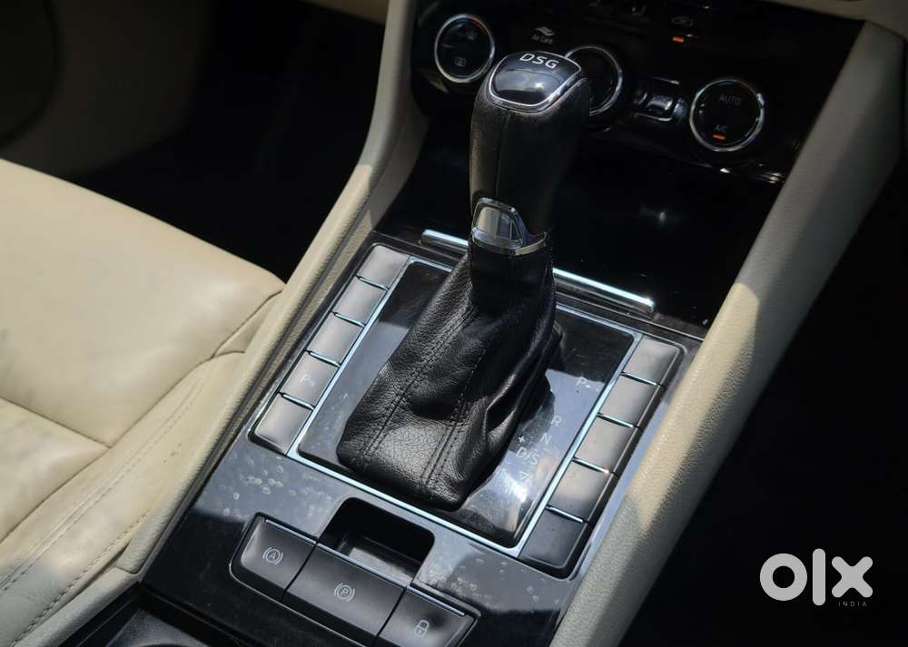 Skoda Superb Style 1.8, 2018, Petrol