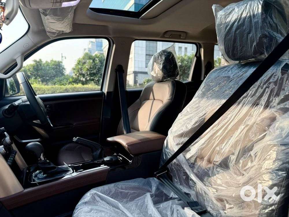 Mahindra Scorpio N Z8 Select Diesel At 2wd 7-seater, 2025, Diesel