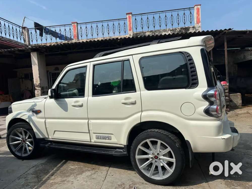 Mahindra Scorpio Classic 2017 Diesel Car