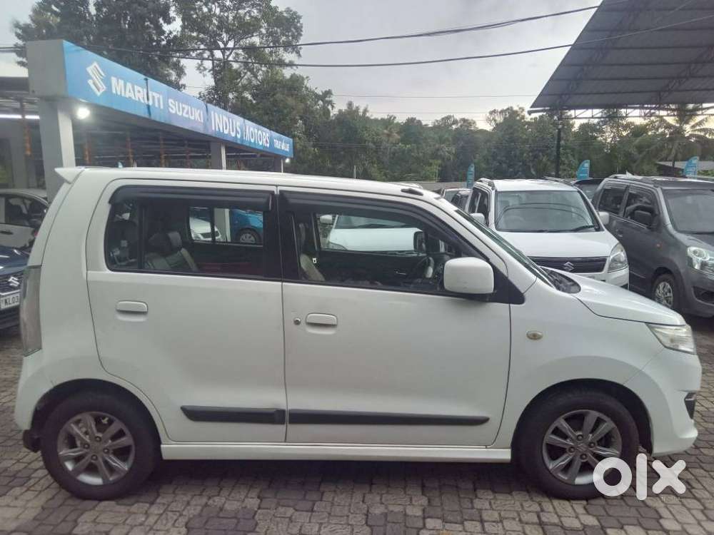 Maruti Suzuki Stingray Vxi Optional, 2013, Petrol