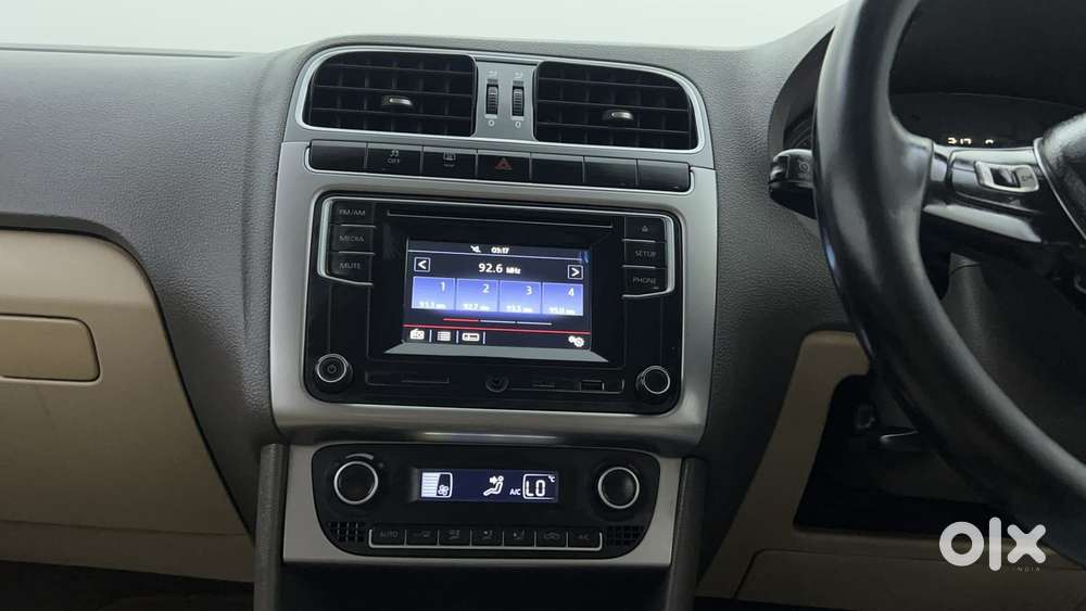 Volkswagen Vento 2013-2015 1.2 Tsi Highline At, 2016, Petrol