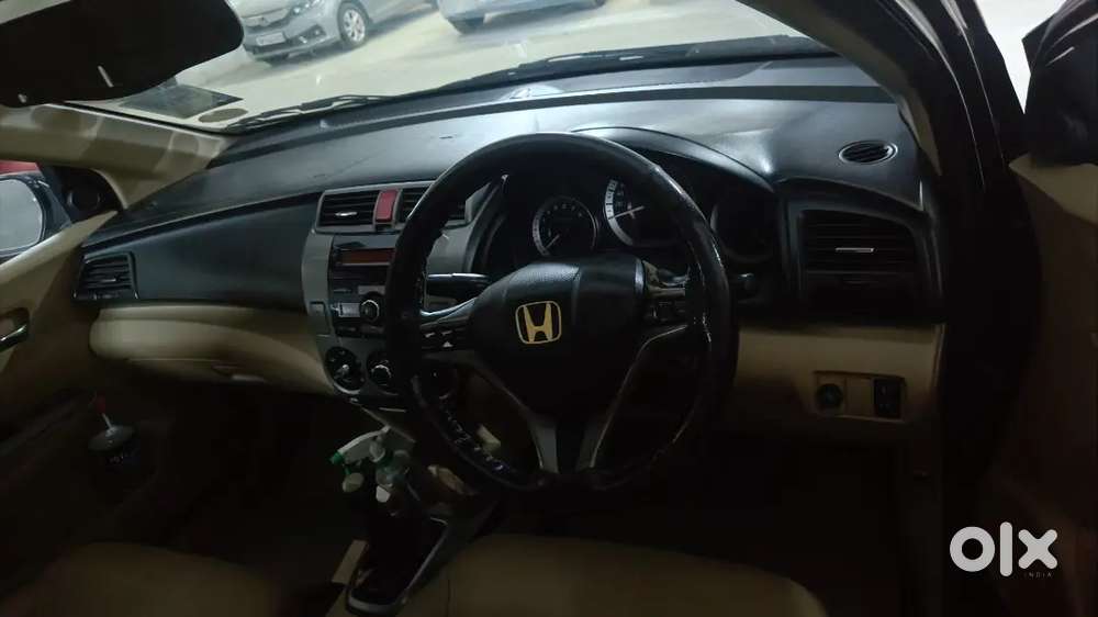 Honda City 1.5 V 2012 (cng)