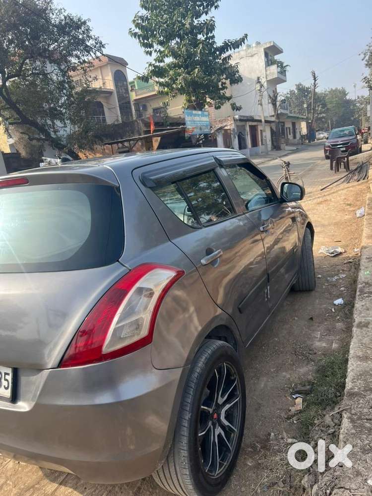 Maruti Suzuki Swift 2018 Cng & Hybrids Well Maintained