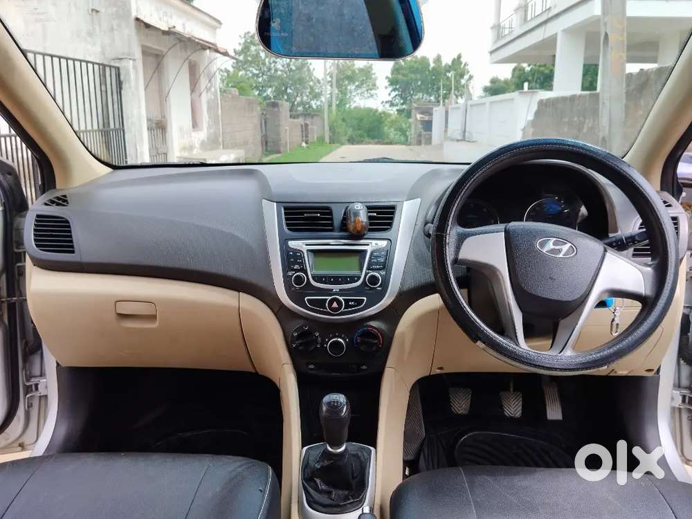 Hyundai Verna 2012