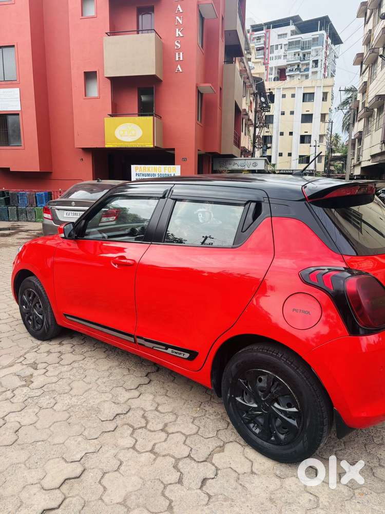 Maruti Suzuki Swift Vxi Optional, 2022, Petrol