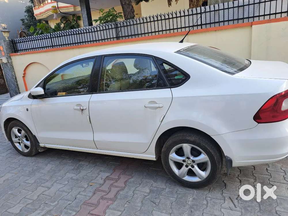 Skoda Rapid 2012