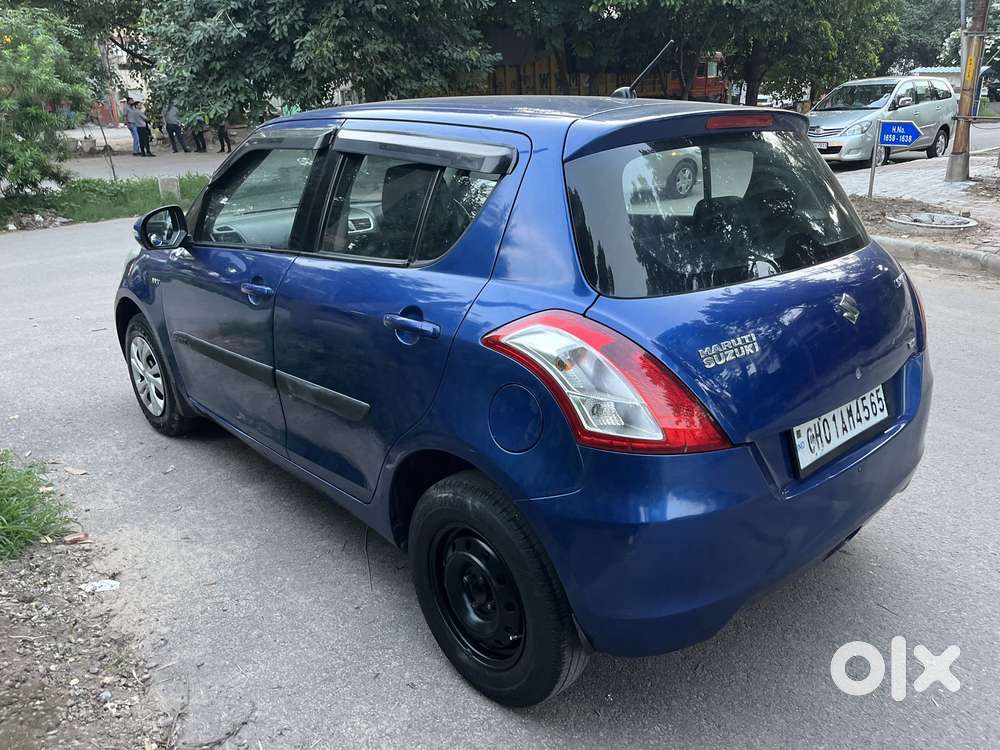 Maruti Suzuki Swift Vxi, 2012, Petrol
