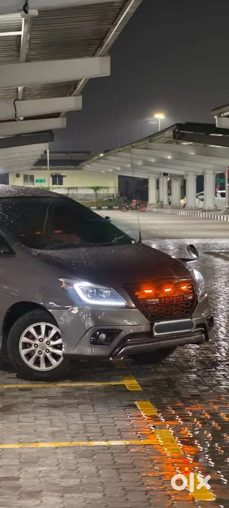 Toyota Innova 2015 Diesel 8 Str