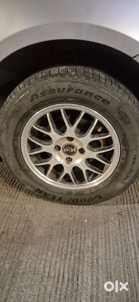 Maruti Suzuki Swift 2013 70000 Km Driven