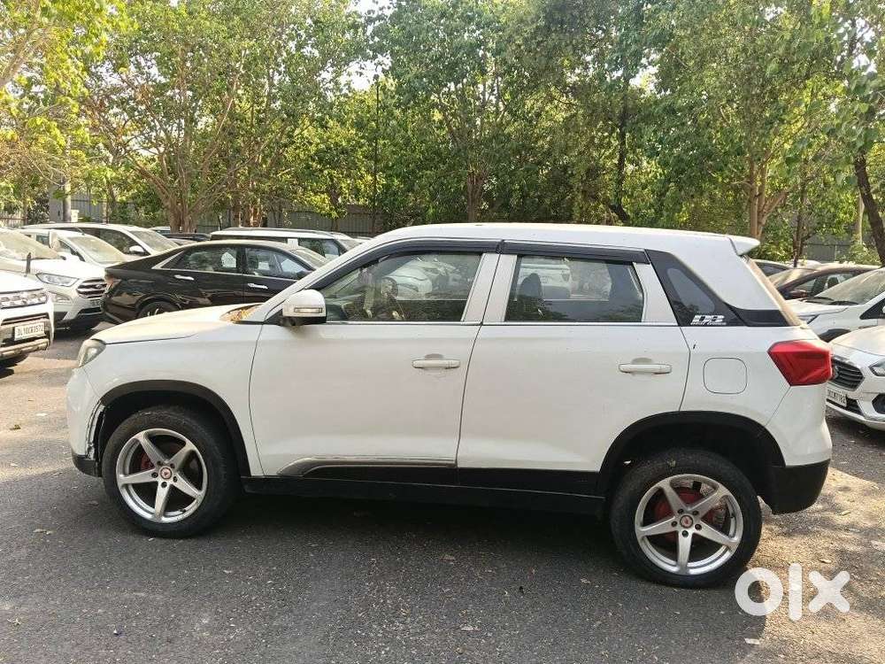 Maruti Suzuki Brezza 1.5 Lxi Smart Hybrid, 2021, Petrol