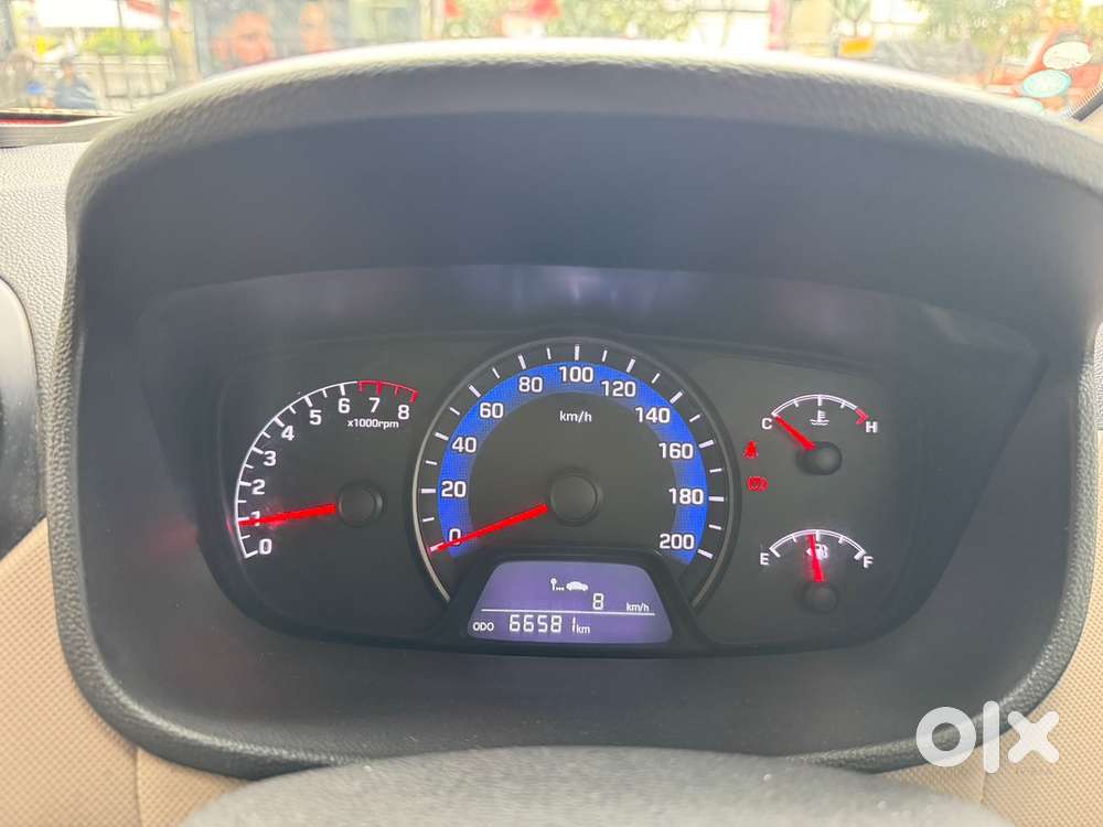 Hyundai Xcent Petrol Manual 2014