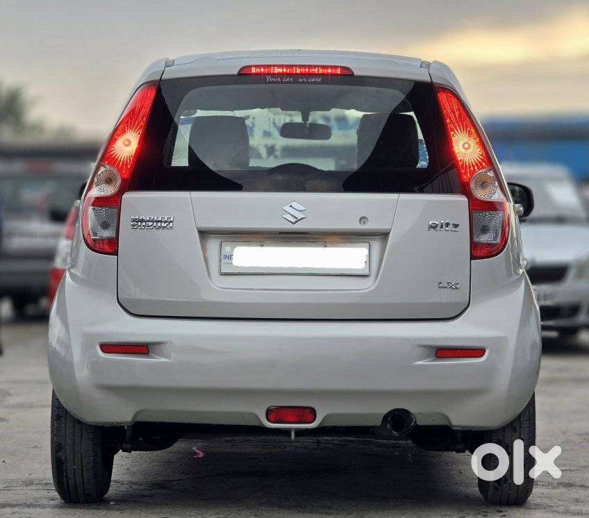 Maruti Suzuki Ritz, 2011, Petrol