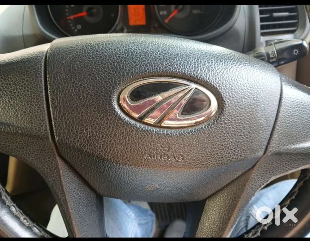 7 Seater Mahindra Diesel Tuv 300