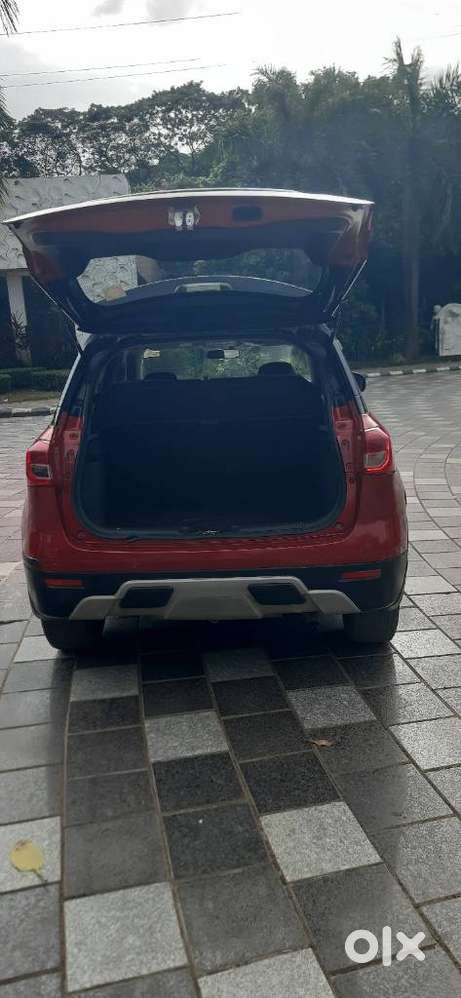 Maruti Suzuki Brezza Zdi+ Dual Tone, 2017, Diesel