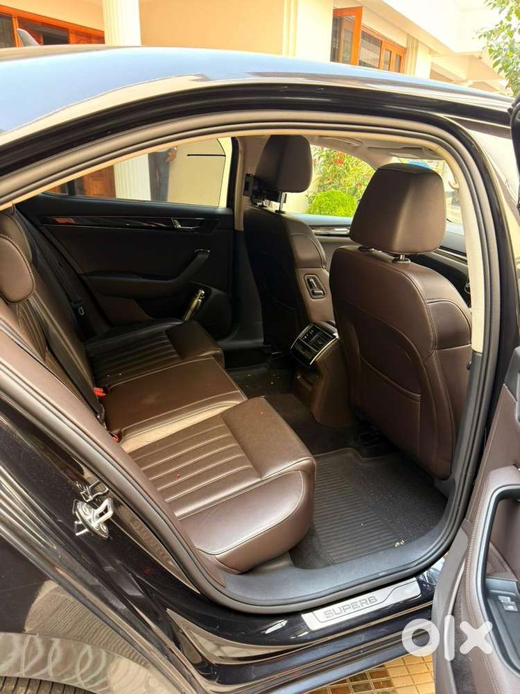Skoda Superb L&k Magic Black