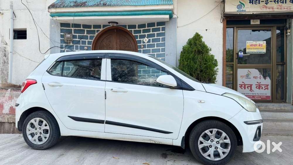 Hyundai Grand I10 2014 Petrol Well Maintained