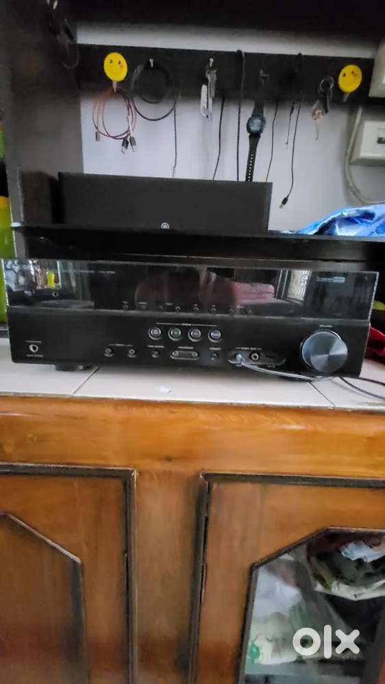 Yamaha home theater syatem 5.1 with additional blue tooth receiver