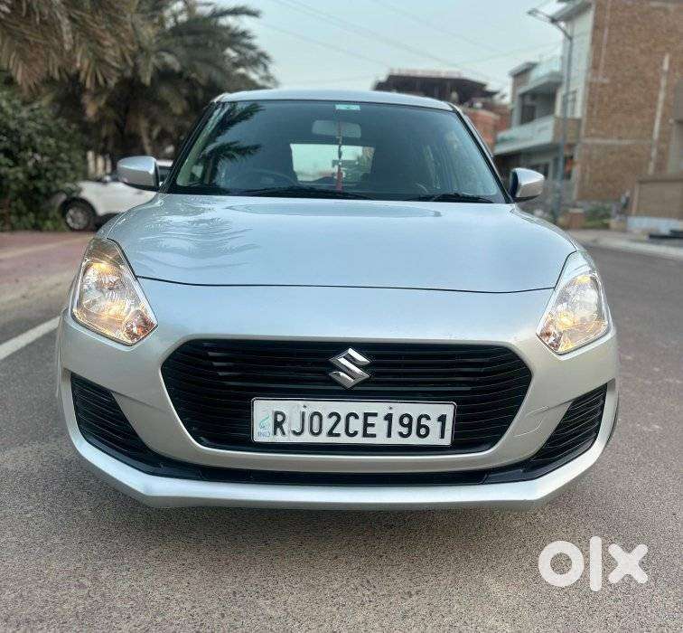 Maruti Suzuki Swift Vxi + Manual, 2018, Petrol