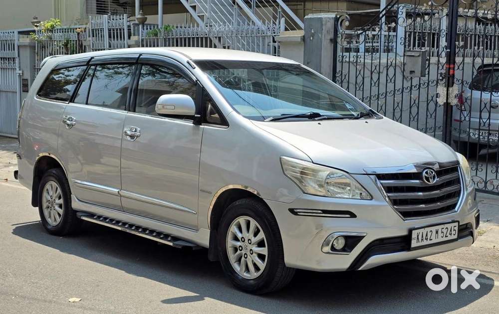 Toyota Innova 2.5 V 8 Str, 2014, Diesel