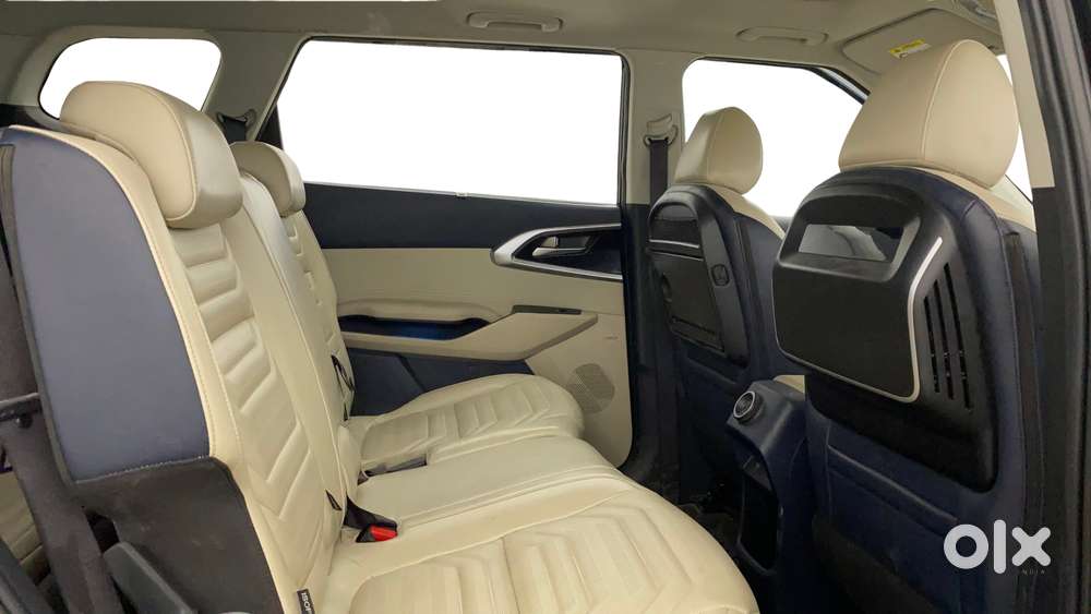 Kia Carens 1.4 Luxury Plus Dct 7 Str, 2022, Petrol