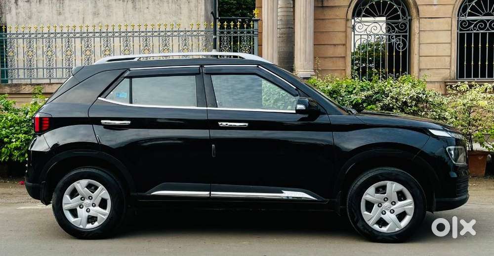 Hyundai Venue, 2022, Petrol