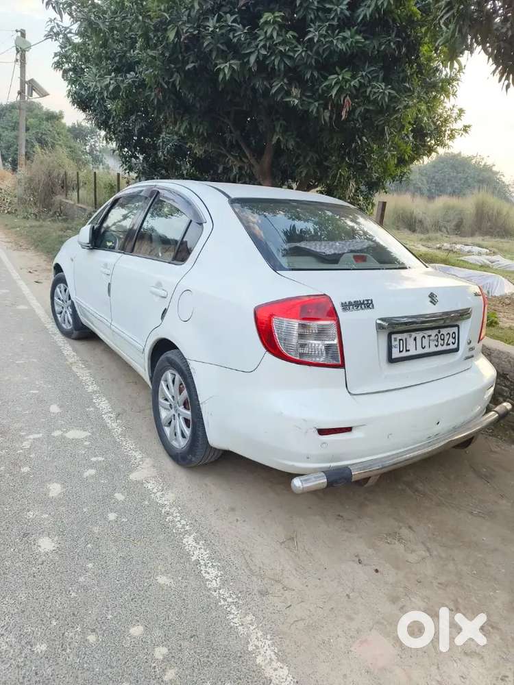 2012 मॉडल Sx4 Zxi Top Variant बिक्री के लिए।