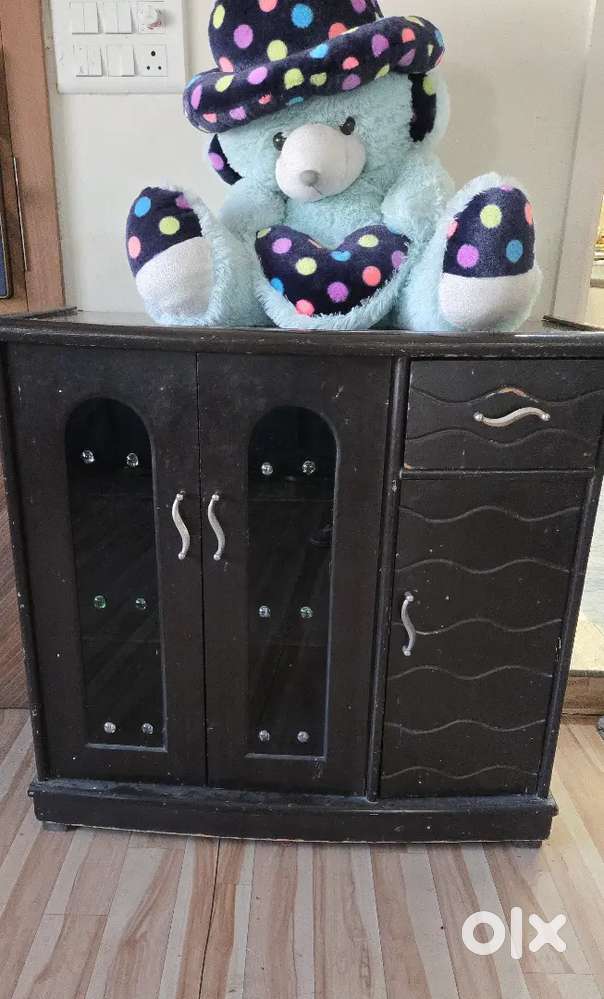 Storage console with glass top