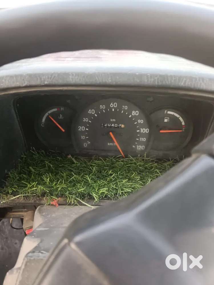 Maruti Suzuki Omni 2010