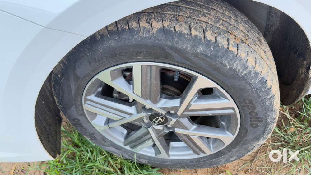 Hyundai Verna Sx 1.5 Mpi Mt Petrol 2025