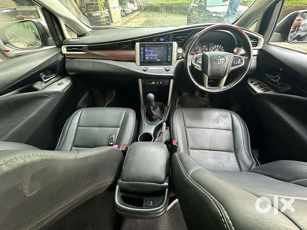 Toyota Innova Crysta 2.4 V, 2017, Diesel