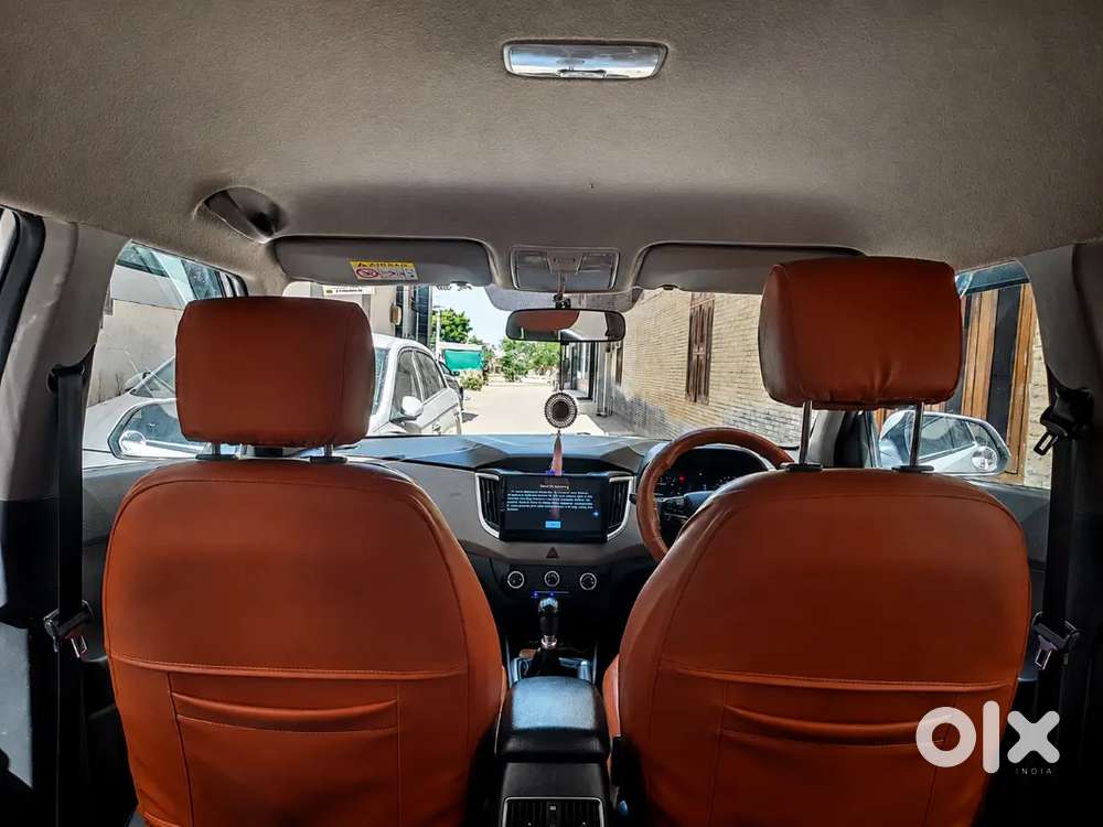 Alloy Wheel, Touch Screen, Speakers, Seat Covers, Parking Camera.