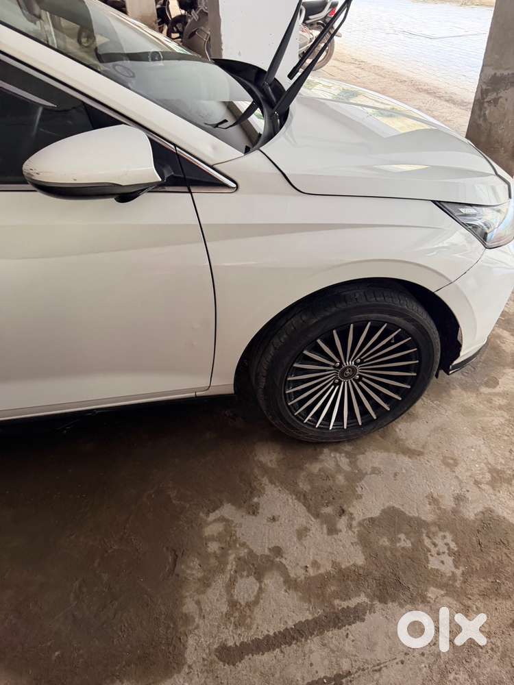 Hyundai New I20 2022 Diesel Well Maintained With Sunroof