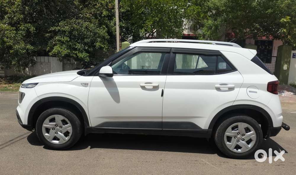 Hyundai Venue S Plus Mt 1.2 Kappa, 2021, Petrol