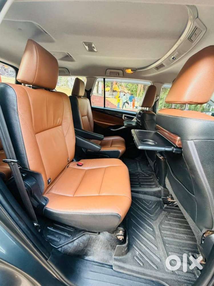 Toyota Innova Crysta 2.8 Z, 2017, Diesel