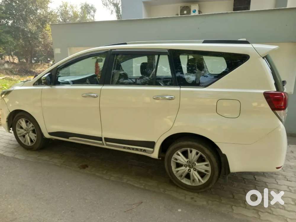 Toyota Innova Crysta 2018