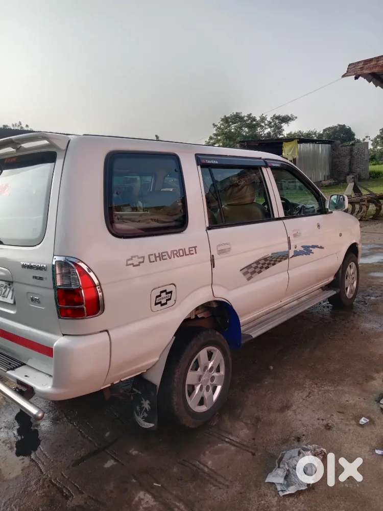 गाड़ी 1वन कंडीशन मे है