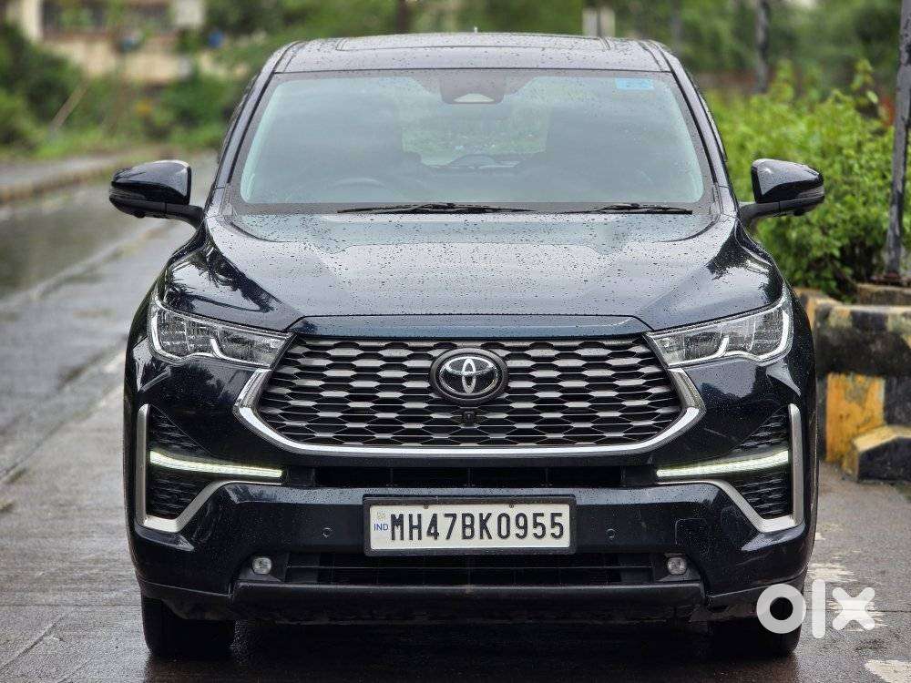 Toyota Innova Hycross 2.0 Zx (o) Hybrid 7 Str, 2023, Petrol